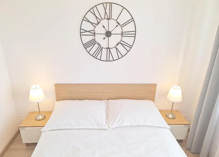 Apartment Grand - Prywatny Parking, Blisko Szpital Arkonska